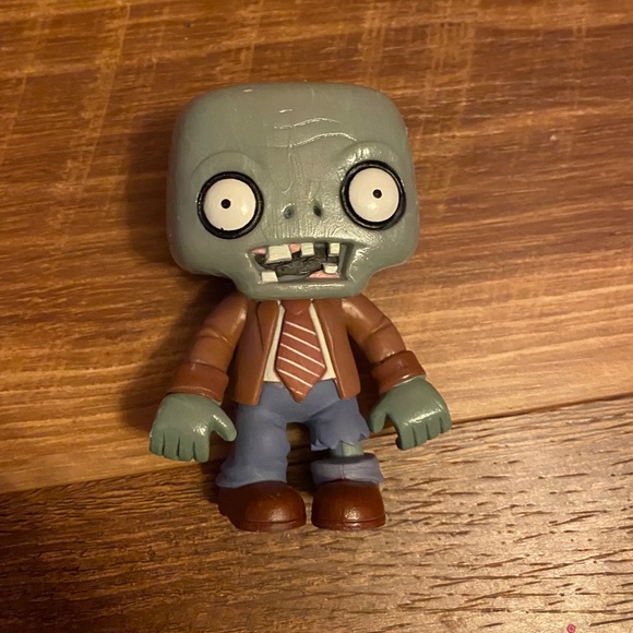 Plants Vs Zombies Funko pop custom! - Picture 3 of 3